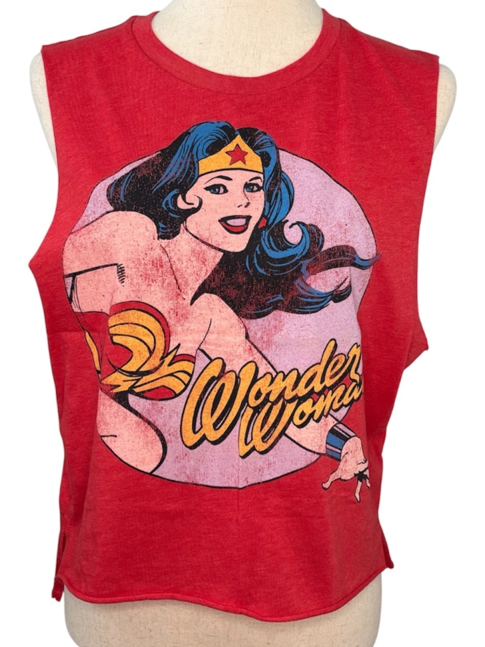 DC Comics Originals Wonder Woman cut-off sleeve vintage style red shirt L
